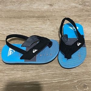 Toddler Quiksilver Flip Flops with heel strap size 5